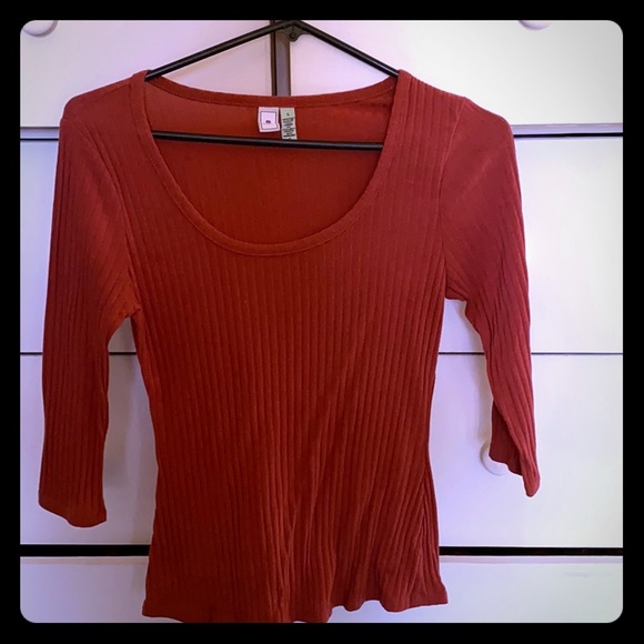 Too - Picture 1 of 2